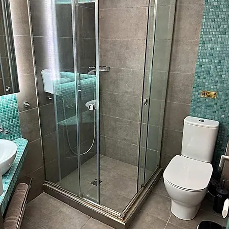 Antonia Hotel Firá
